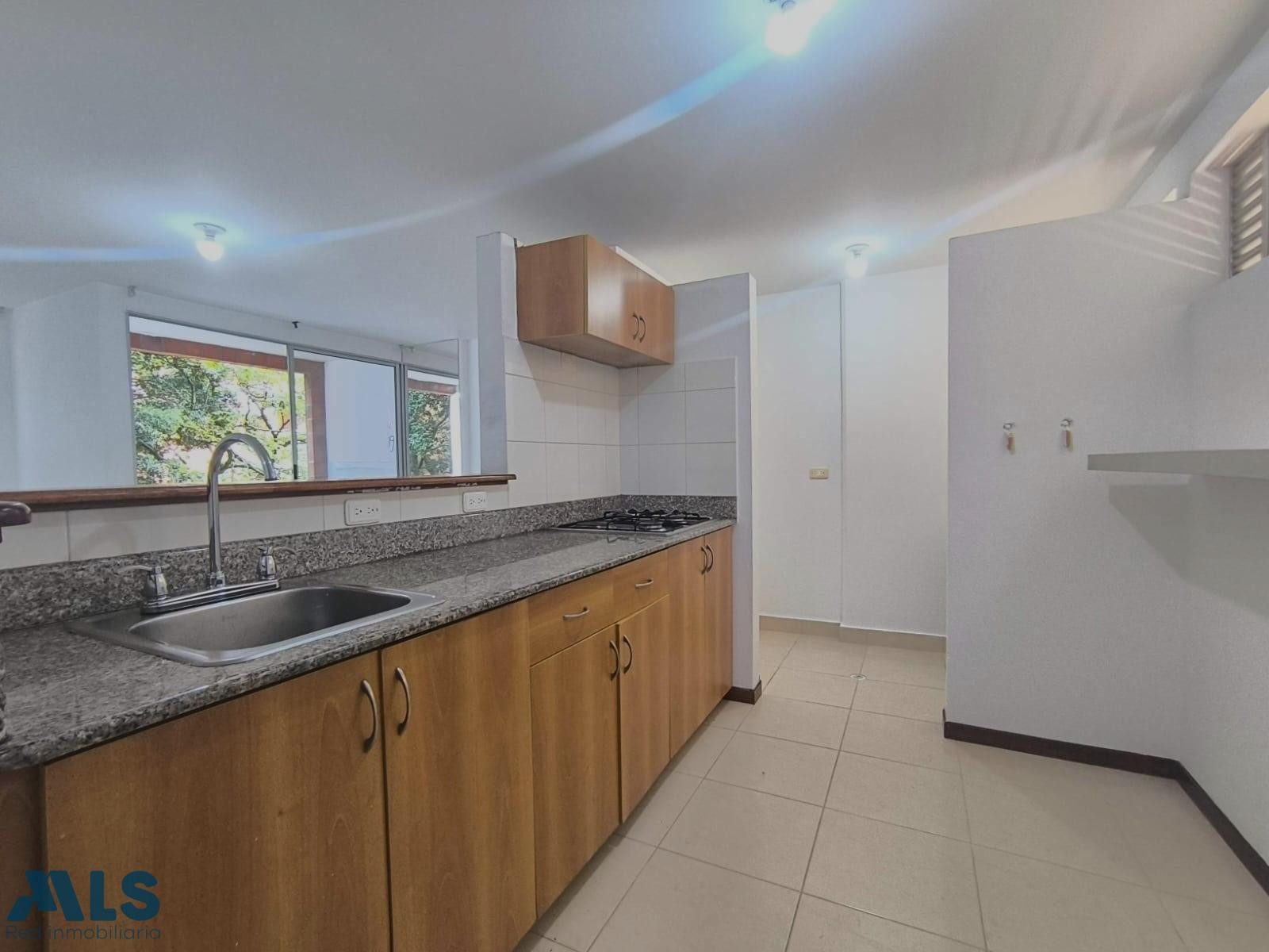 POBLADO - LALINDE, VENTA APARTAESTUDIO. medellin - lalinde