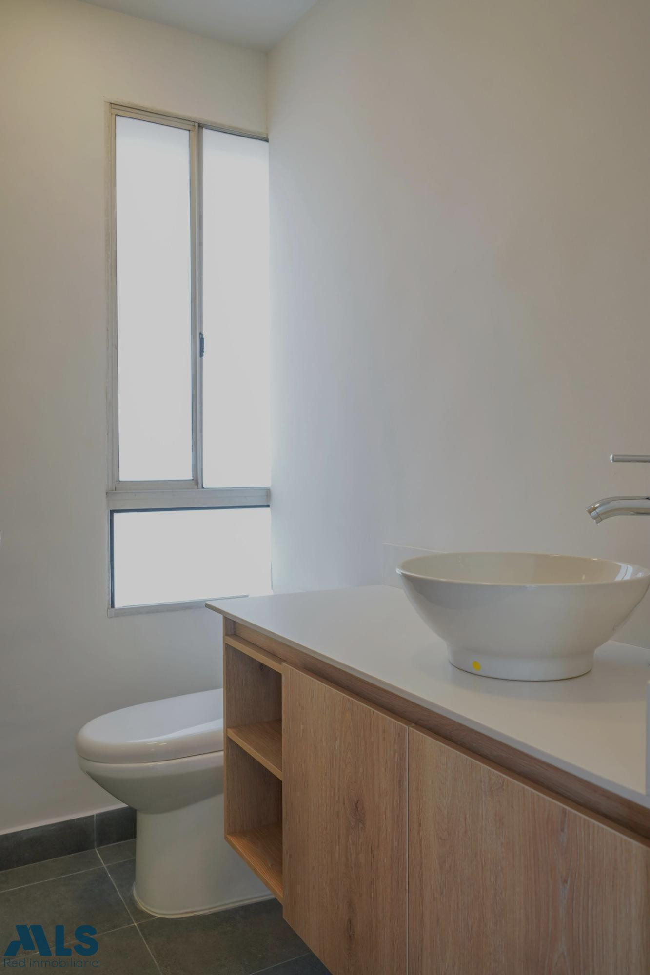 Hermoso apartamento remodelado en el Poblado medellin - castropol