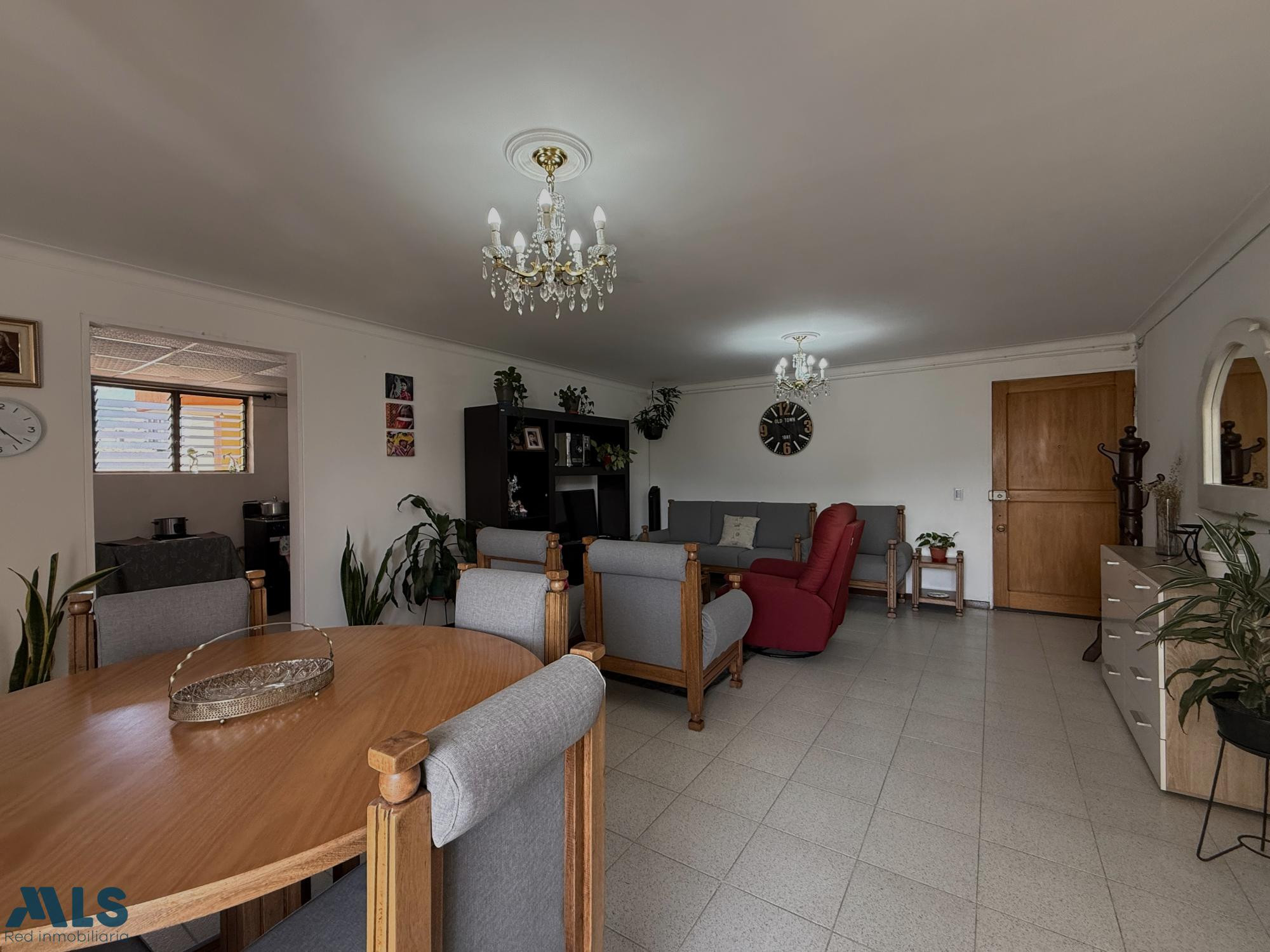 Apartamento generoso en laureles (Florida Nueva) medellin - florida nueva