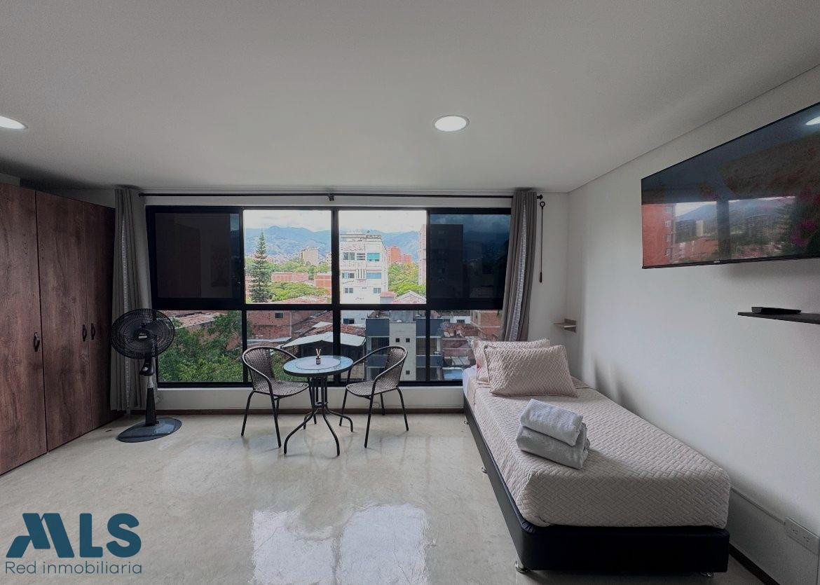 Venta de piso completo en Laureles: 4 apartaestudios rentando Airbnb medellin - laureles