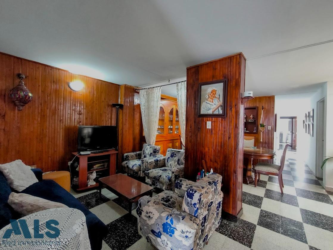 VENTA DE CASA EN PRIMER PISO LAURELES SIMON BOLIVAR medellin - simon bolivar