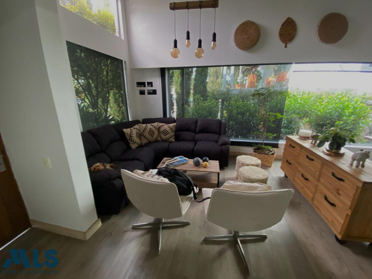 Hermosa casa dispnible para venta en el Retiro el-retiro - corredor la maria carabanchel