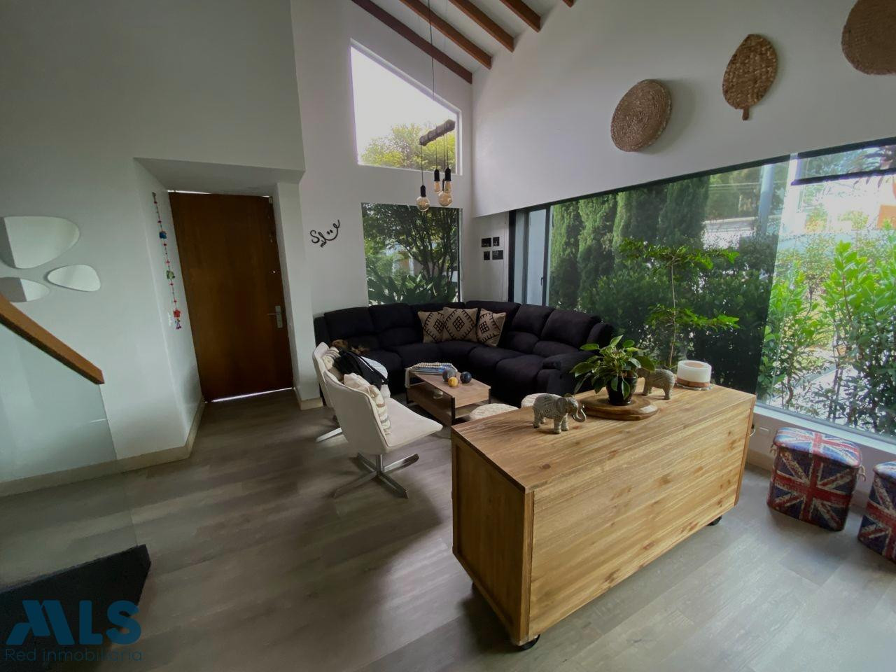 Hermosa casa dispnible para venta en el Retiro el-retiro - corredor la maria carabanchel
