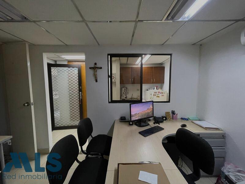 Oficina en venta ubicada en Medellín sector Laureles medellin - suramericana