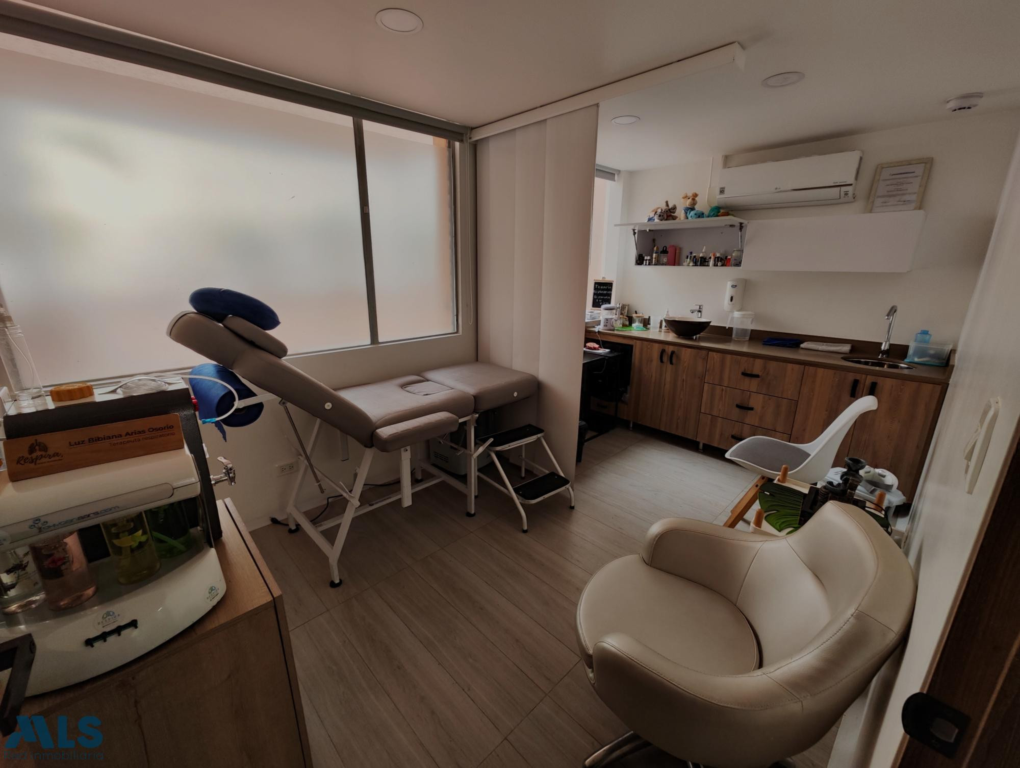Se vende consultorio en Laureles medellin - laureles
