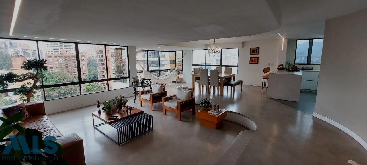 Apartamento remodelado en El Poblado. medellin - alejandria