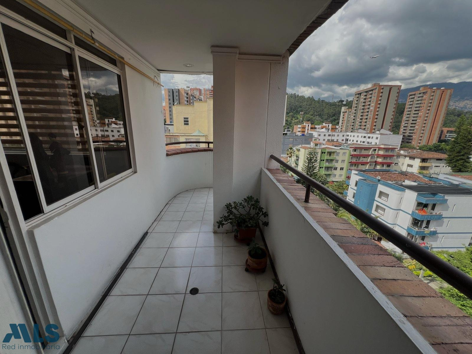 APARTAMENTO CON EXCELENTE UBICACION EN LA ZONA DEL ESTADIO medellin - estadio