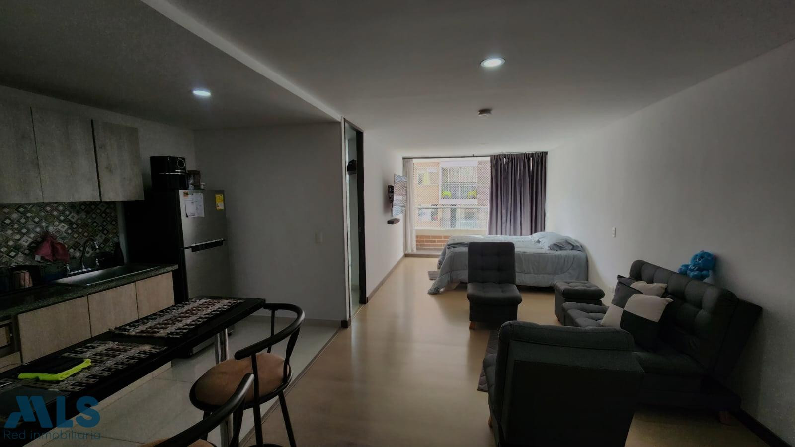 Venta de apartaestudio comercial y con alta valorizacion en Sabaneta sabaneta - calle larga