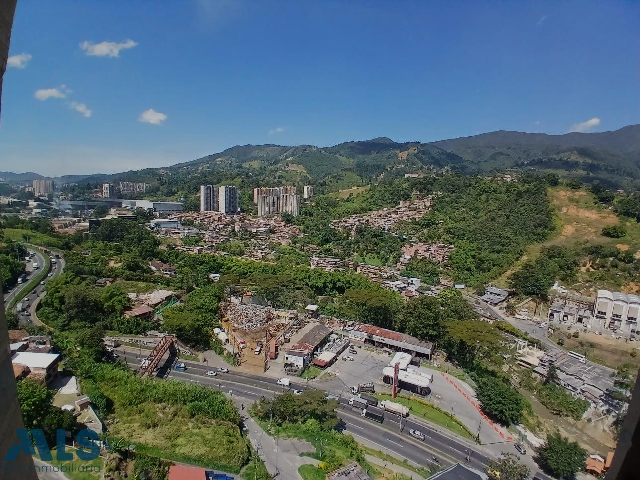 Apartamento con excelente vista sabaneta - v pan de azucar