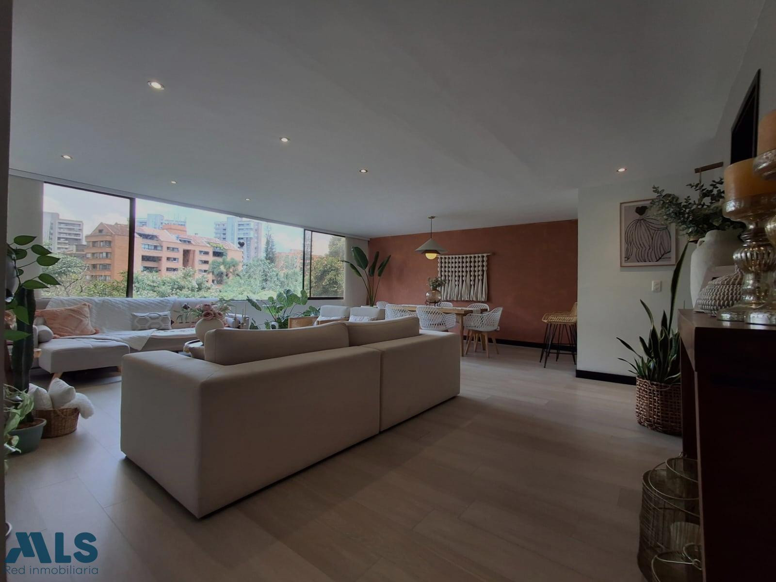 Apartamento en Loma del Tesoro con excelente ubicación. medellin - el tesoro