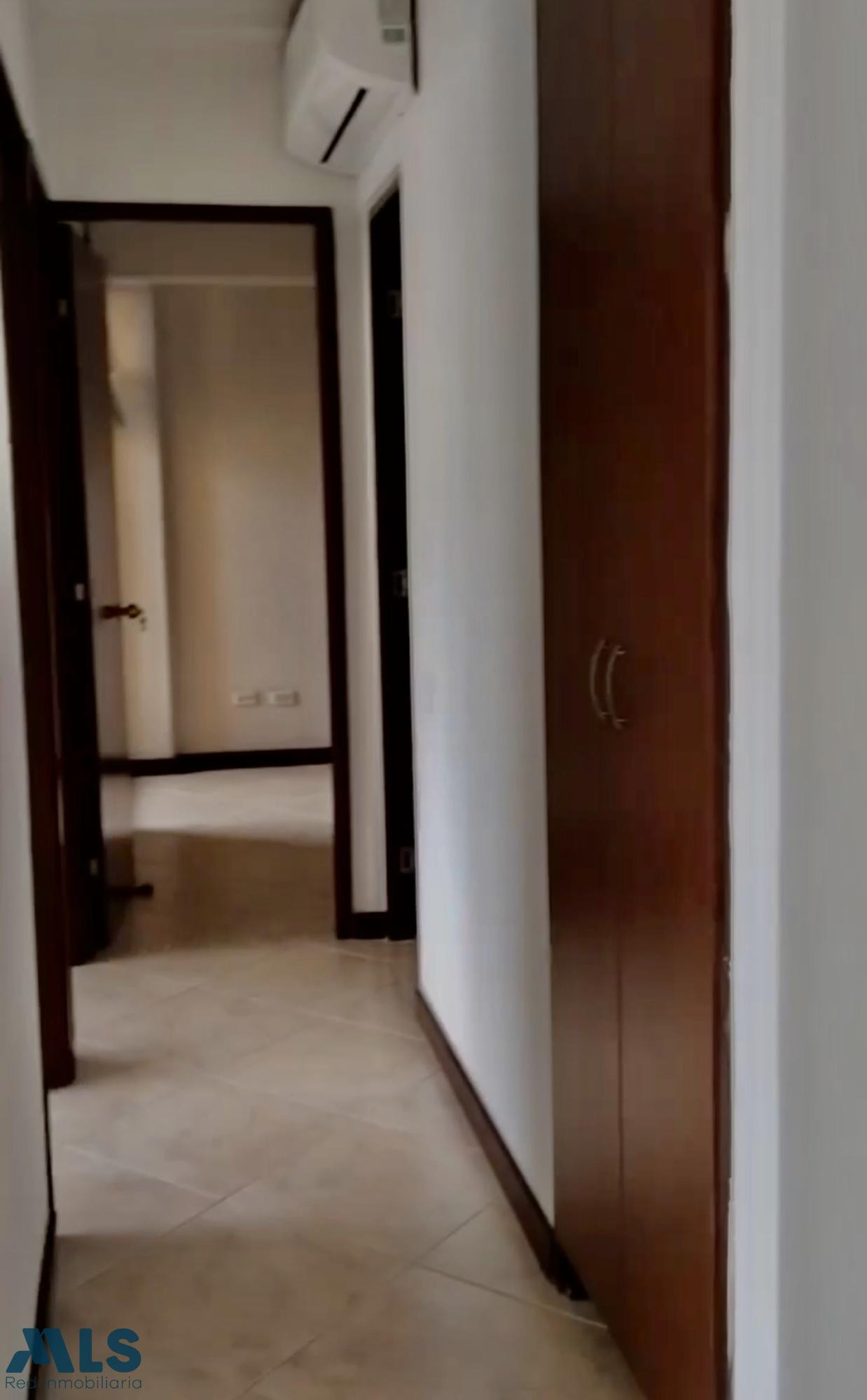 Apartamento en Laureles con ubicación estrategica medellin - lorena