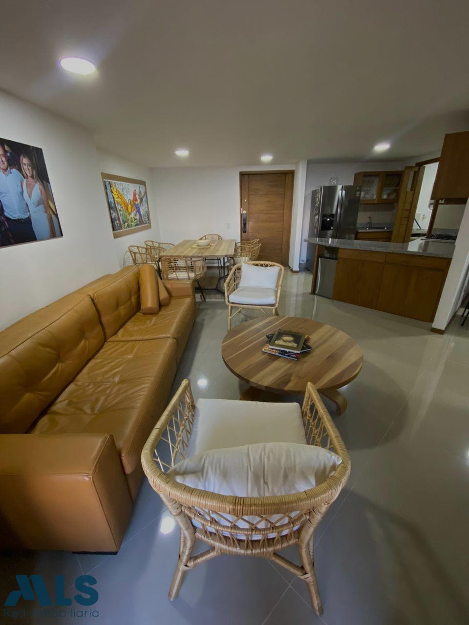 Apartamento en venta con vista a la ciudad, sector Aves María sabaneta - aves marias
