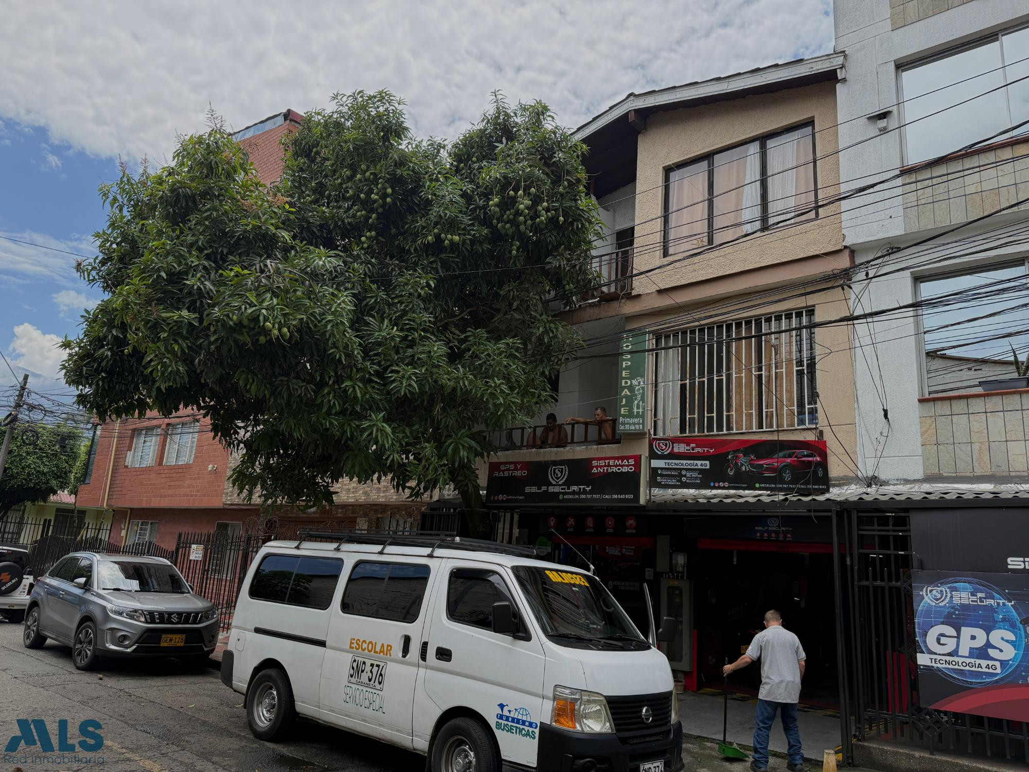 Casa en venta en Campo amor (aire para construir un piso) medellin - campo amor