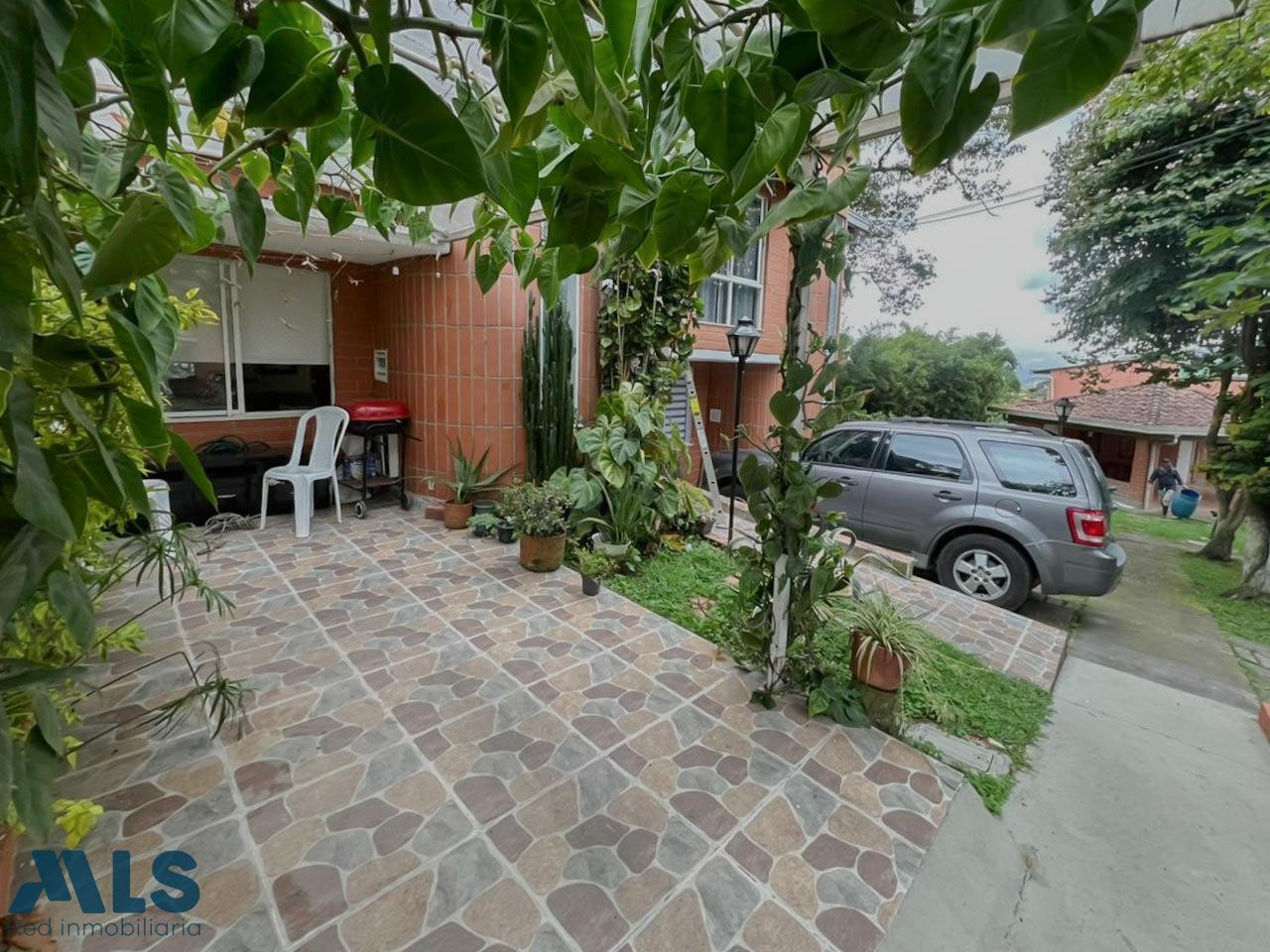 CASA PARA LA VENTA EN LA ESTRELLA la-estrella - casa jardin
