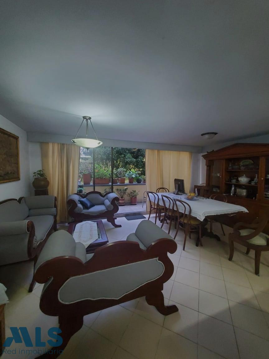 Se vende apartamento en el Poblado, sector Loma del Indio medellin - loma del indio