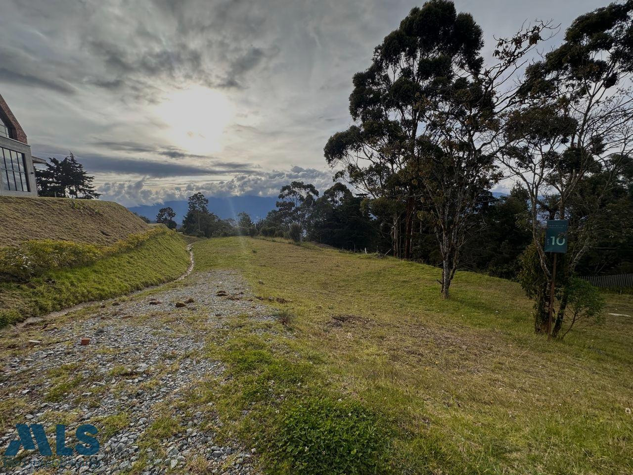 VENTA LOTE ALTO DE LAS PALMAS envigado - alto de las palmas