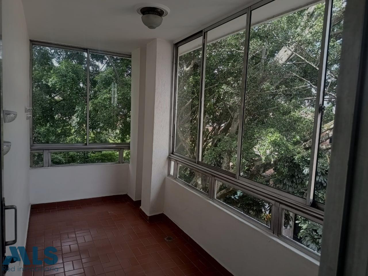 Se vende apartamento en Laureles, sector Estadio medellin - estadio