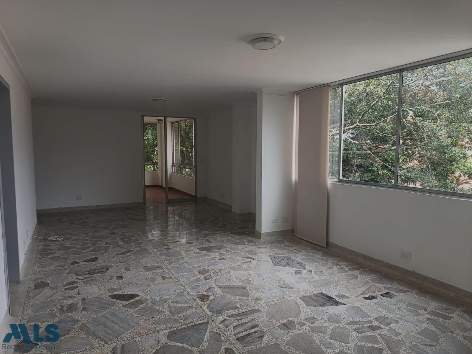 Se vende apartamento en Laureles, sector Estadio medellin - estadio