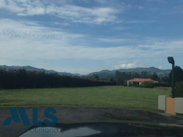 LOTE CON EL MEJOR PRECIO DE LLANO GRANDE rionegro - v el tablazo