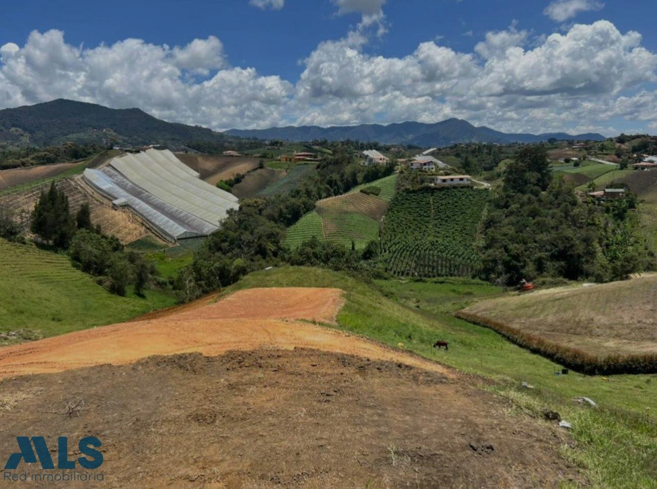 Hermosos lotes para uso mixto, agrícola y residencial. marinilla - v las mercedes