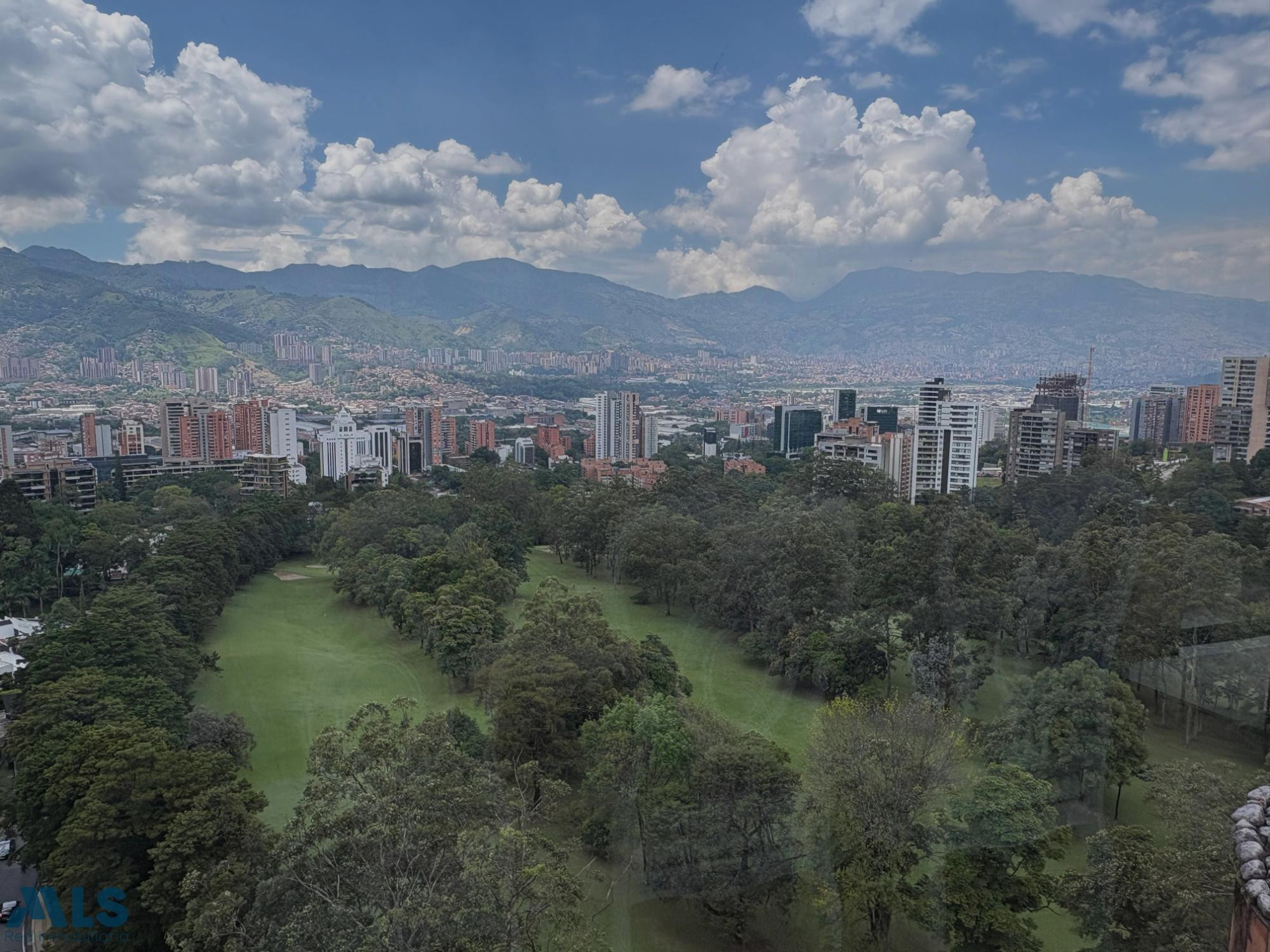 excelente ubicacion medellin - el campestre