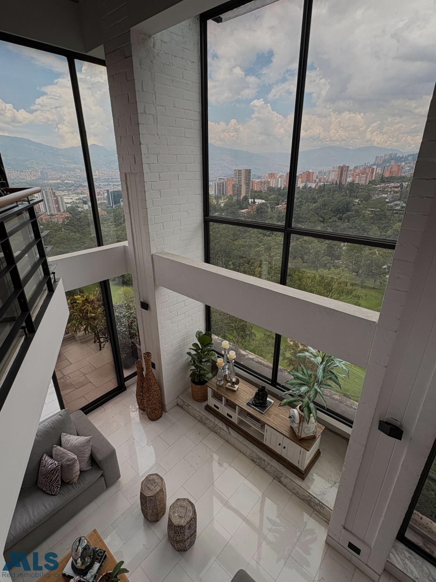 excelente ubicacion medellin - el campestre