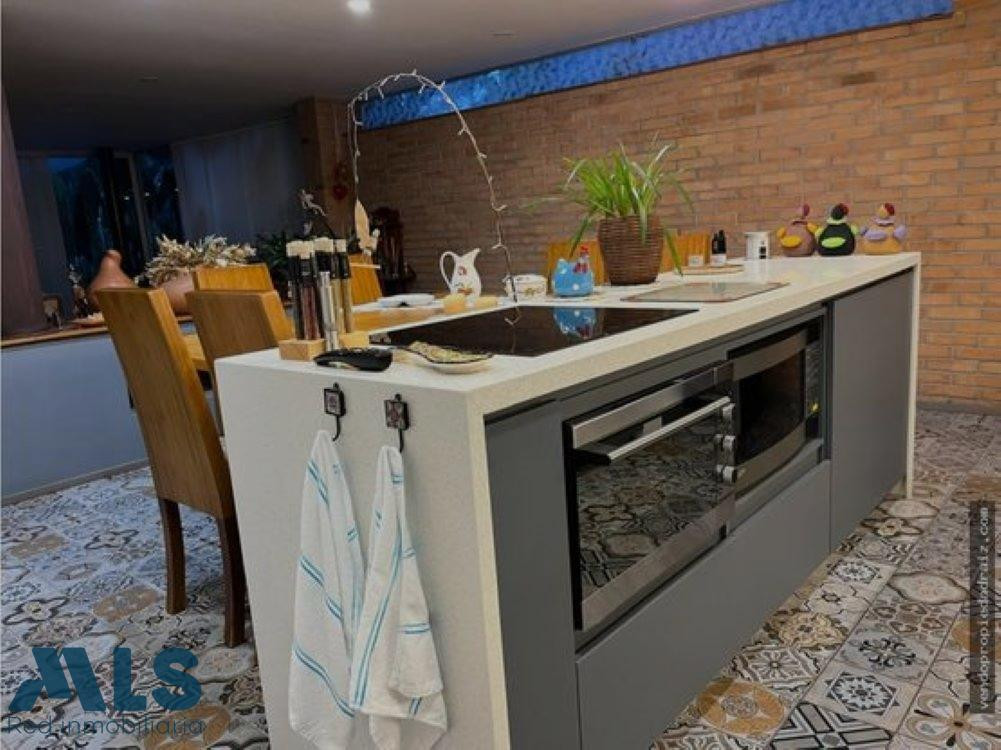 FINCA INDEPENDIENTE PARA LA VENTA EN RIONEGRO-CABECERAS rionegro - cabeceras