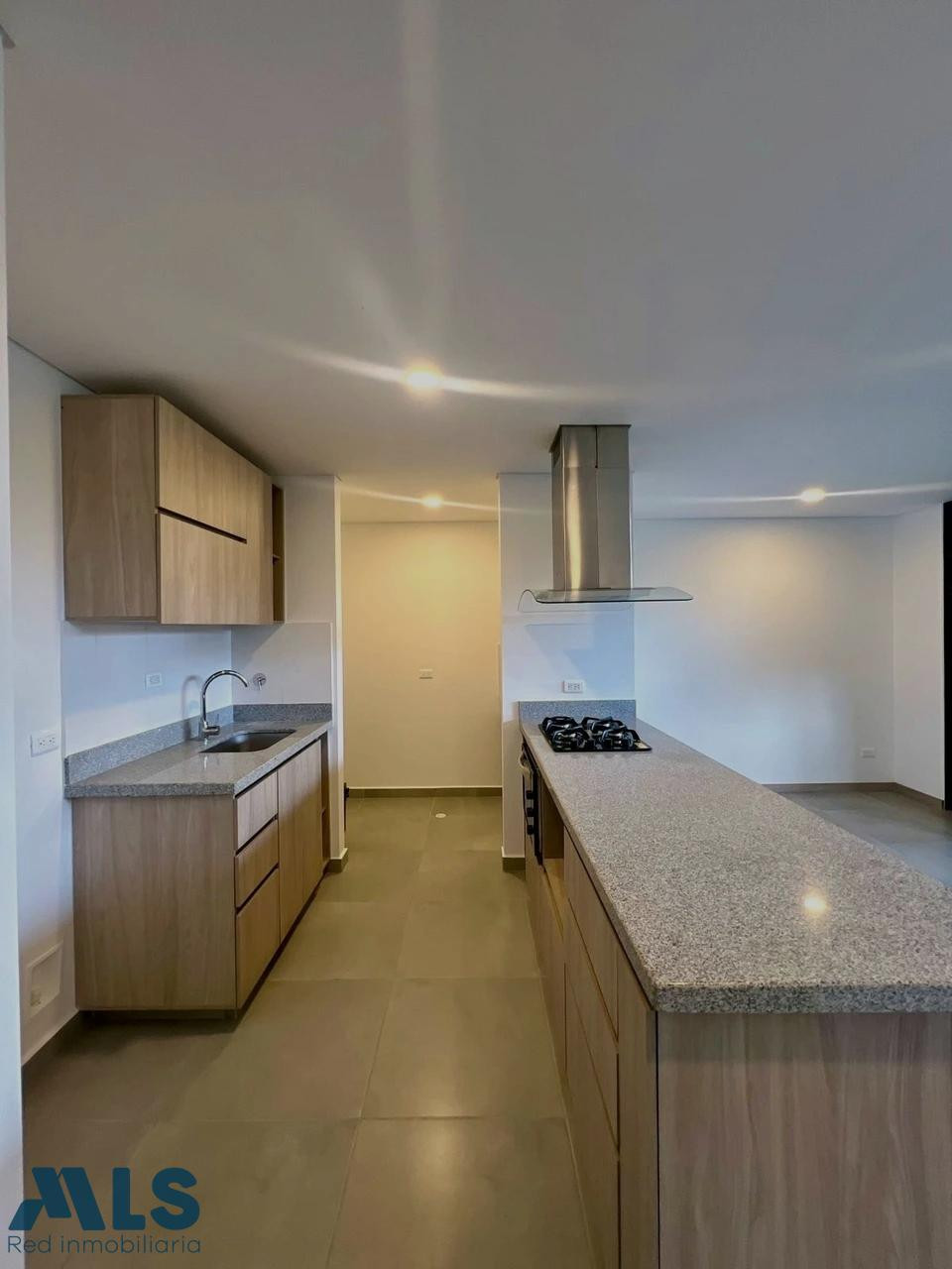 Apartamento amplio y con excelentes acabados el-retiro - v don diego