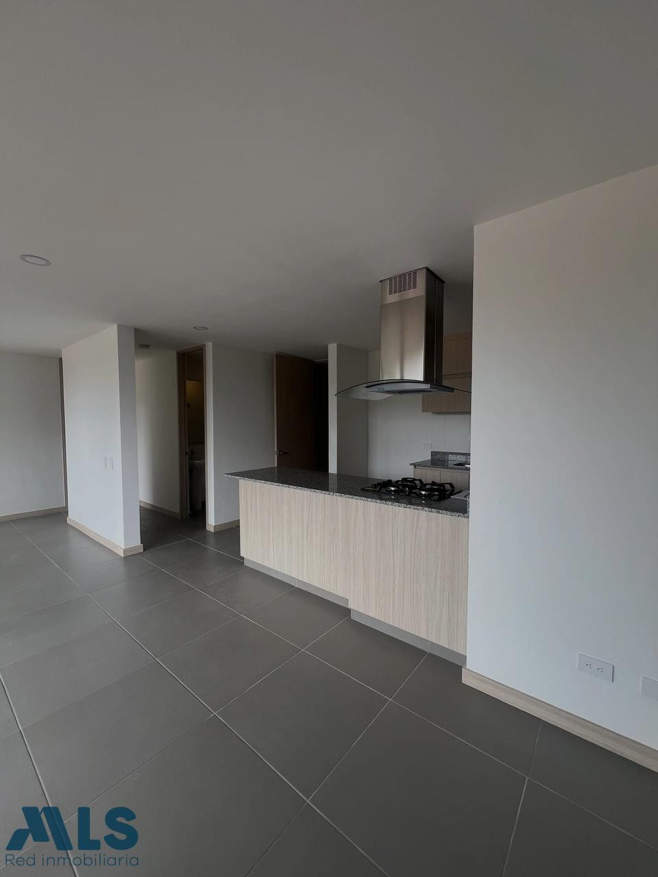 Apartamento amplio y con excelentes acabados el-retiro - v don diego