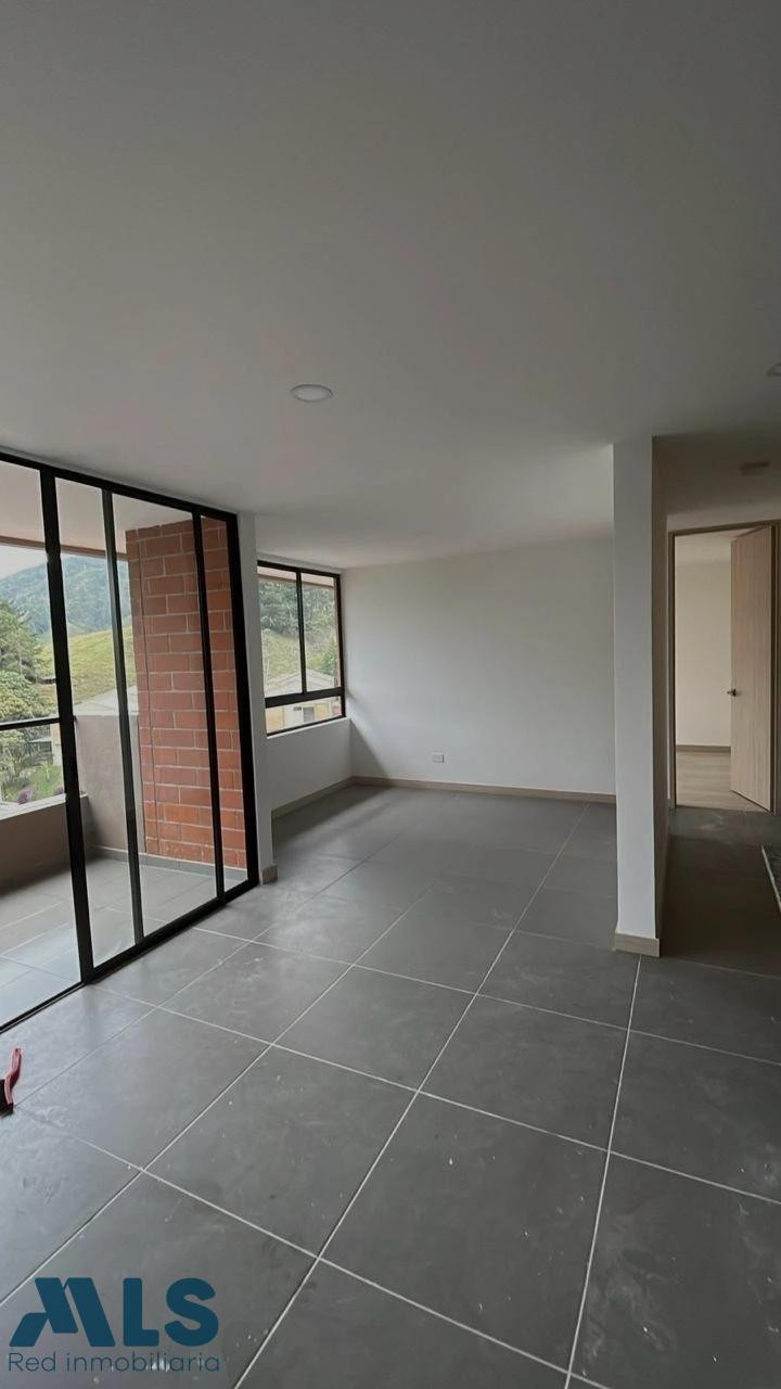 Apartamento amplio y con excelentes acabados el-retiro - v don diego