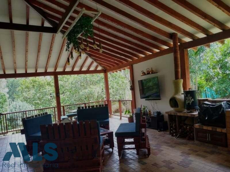 FINCA EN VENTA UBICADA EL CARMEN DE VIBORAL el-carmen - v quirama