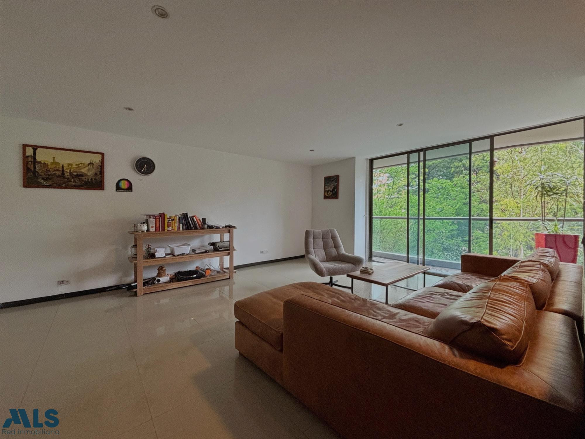 HERMOSO APARTAMENTO PARA LA VENTA medellin - loma cola del zorro