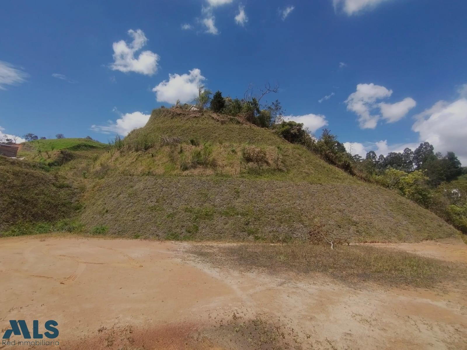 VENTA DE LOTE VEREDA LA MOSQUITA, EN UNIDAD CERRADA guarne - v la mosquita