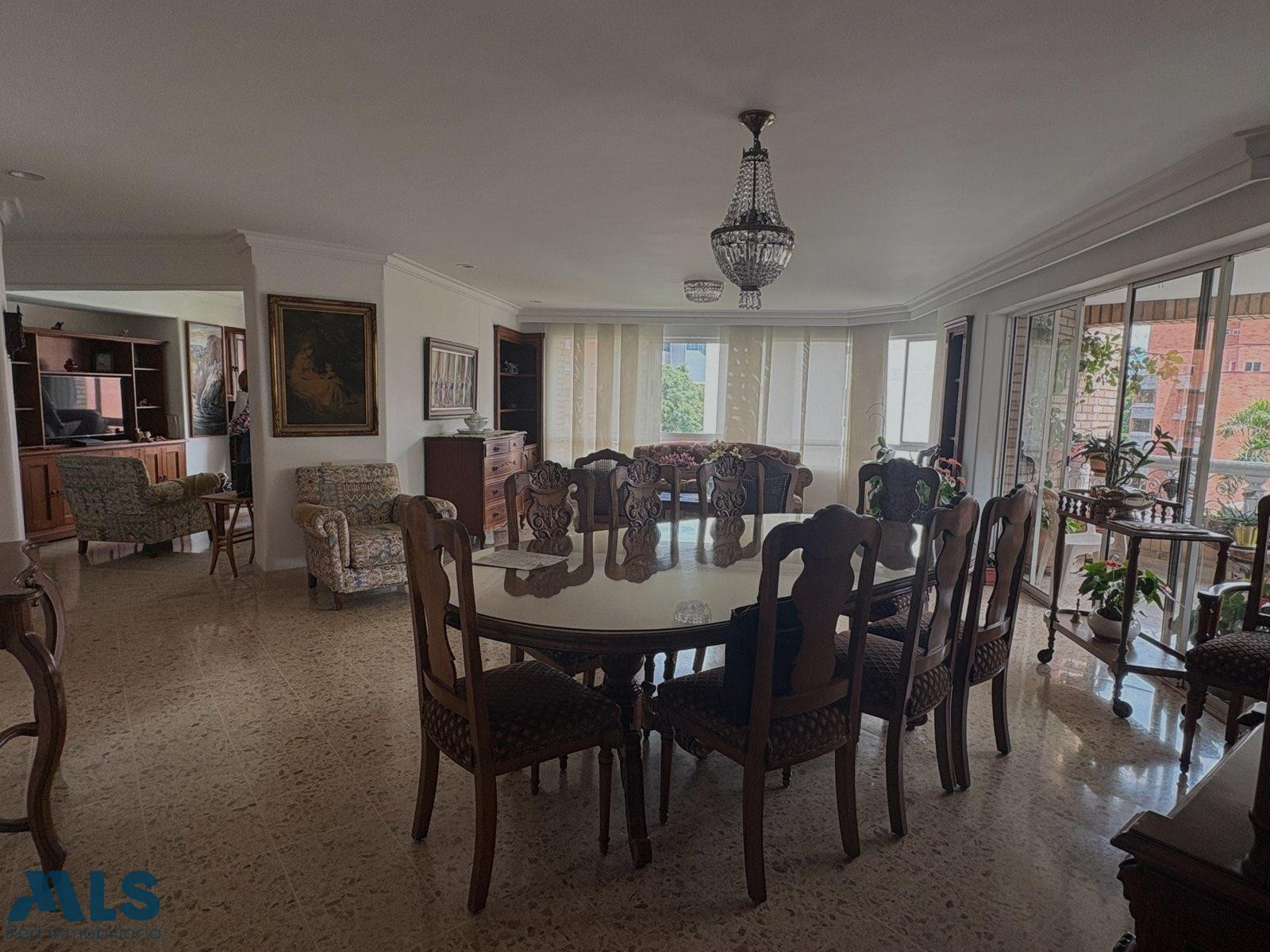 Venta amplio apartamento de Laureles medellin - laureles
