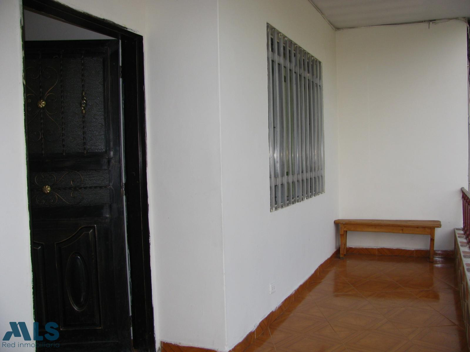 Venta de casa muy espaciosa en cristo Rey medellin - guayabal