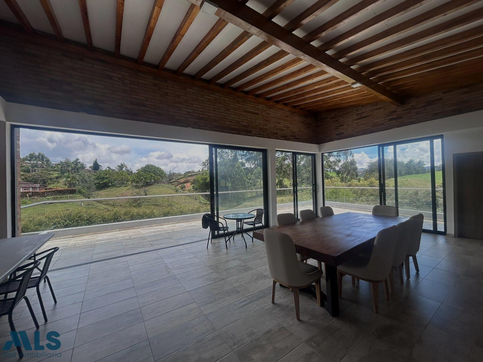 Hermosa casa en parcelación la selva rionegro - corredor san antonio la ceja rionegro