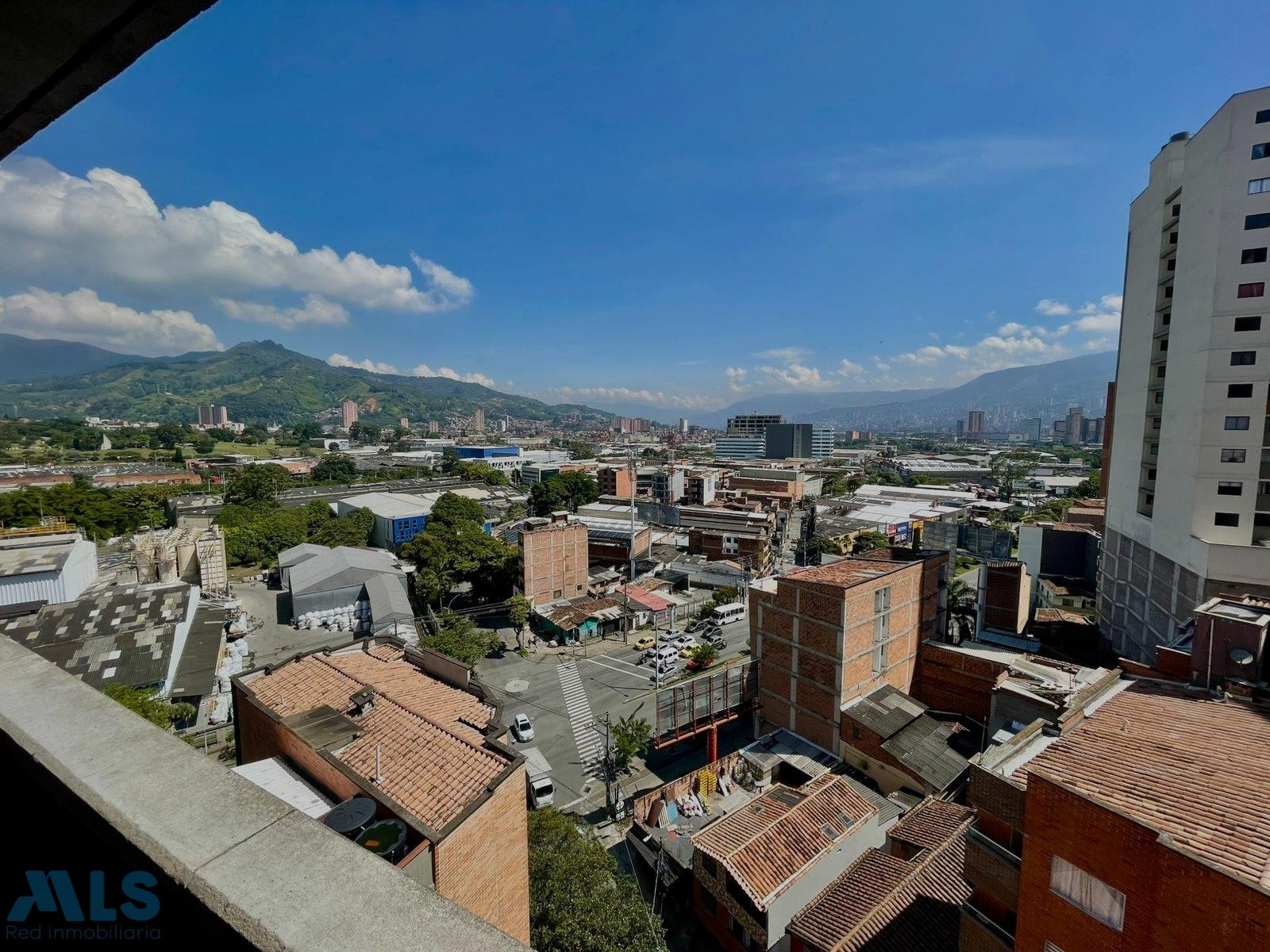 Se vende apartamento en Sabaneta, sector Calle del Banco sabaneta - calle del banco