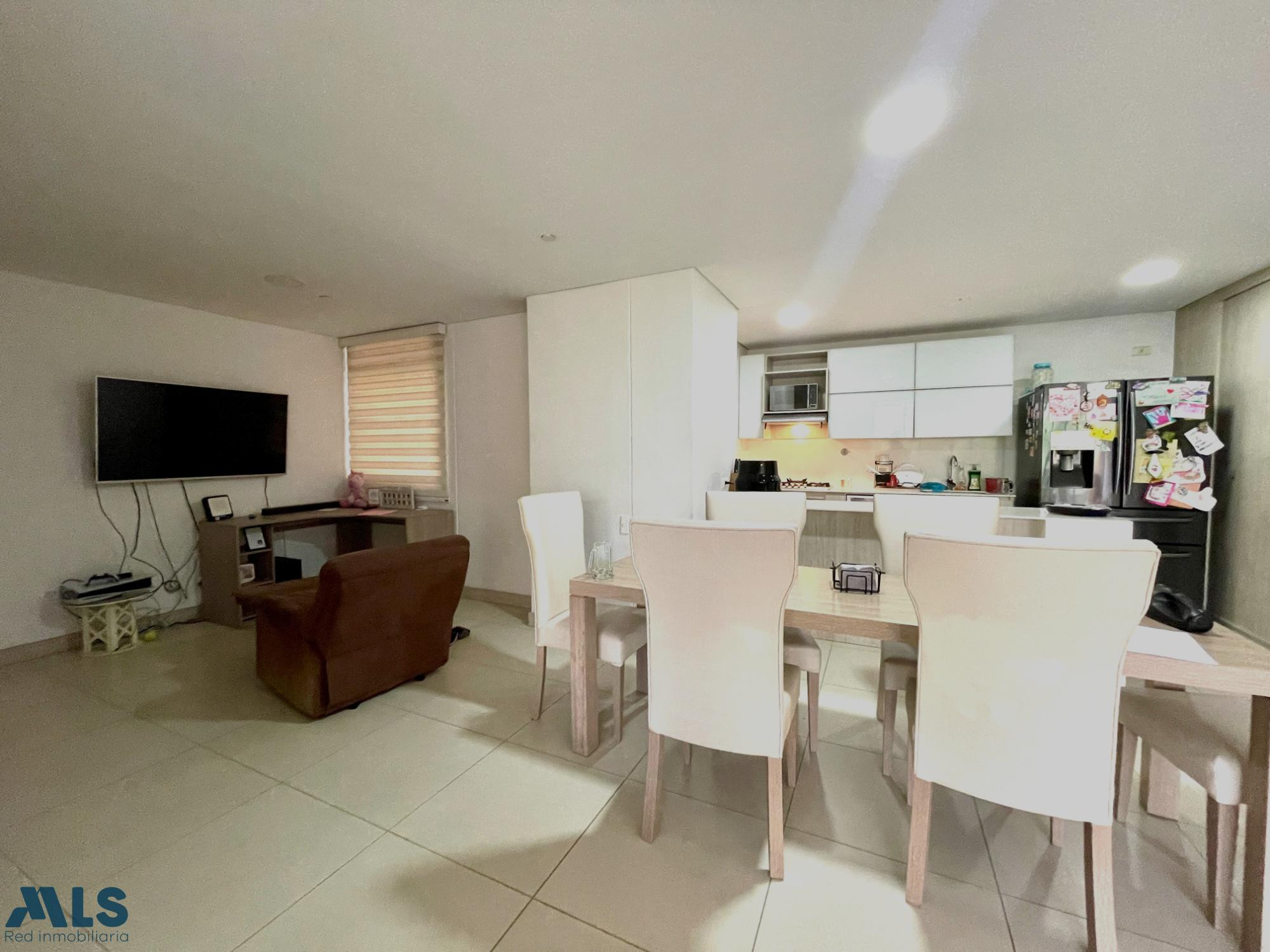 🏡 APARTAMENTO EN VENTA UBICADO EN CASTROPOL EN UNIDAD COMPLETA medellin - castropol