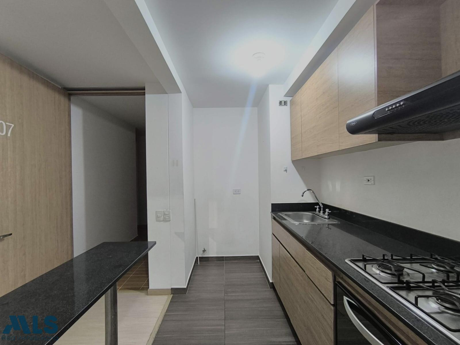 APARTAMENTO EN SABANETA PARTE PLANA - 2 PARQUEADEROS sabaneta - prados de sabaneta