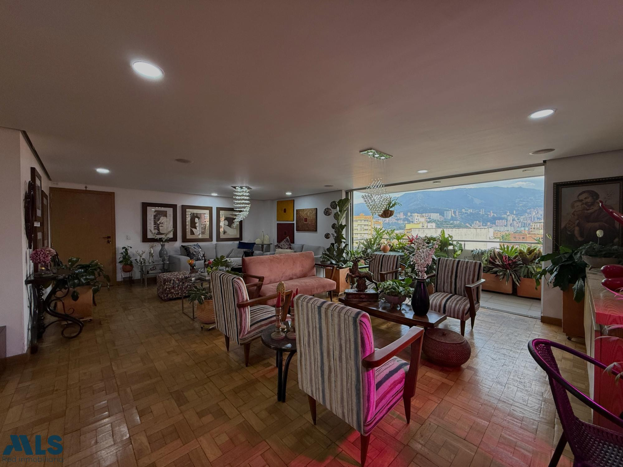 Apartamento en el corazón de Laureles - Av. Nutibara medellin - laureles