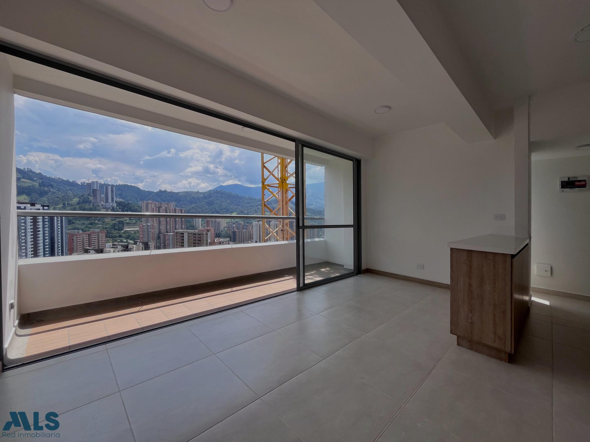 Apartamento para estrenar con vista espectacular. sabaneta - las lomitas