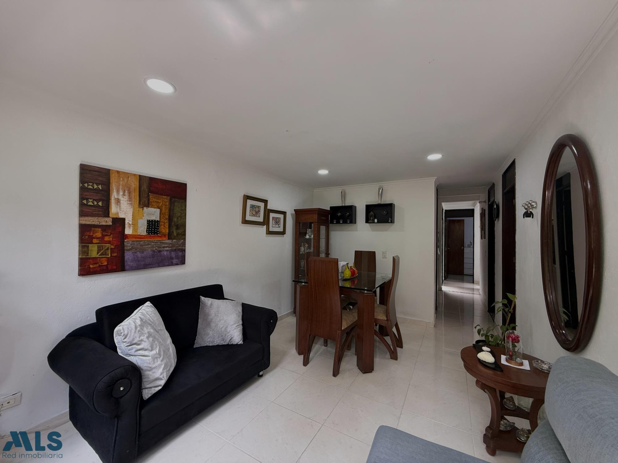 Casa en primer piso, unidad abierta en Robledo Pajarito medellin - robledo pajarito