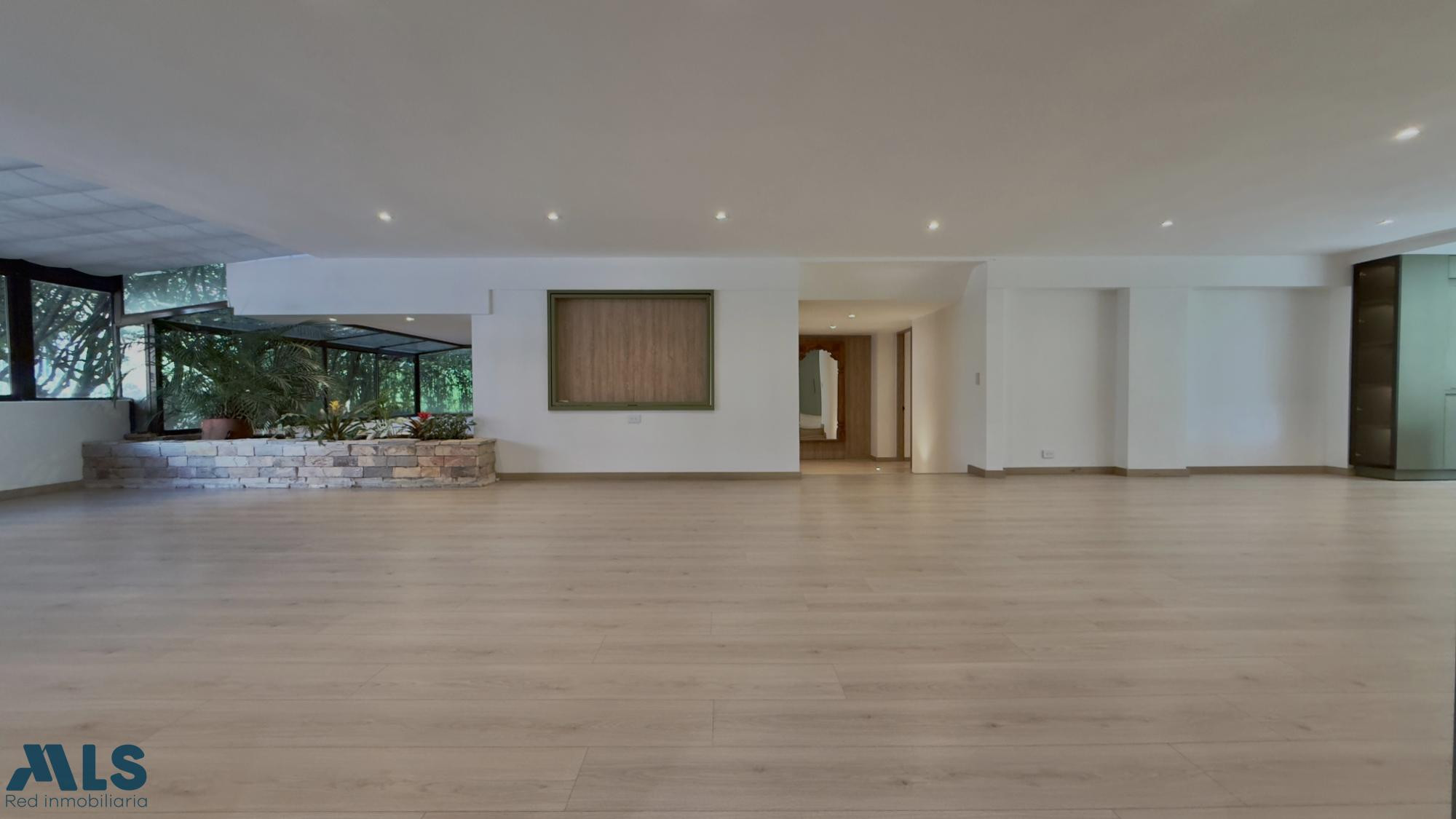 Gran Apartamento en Castropol Remodelado medellin - castropol