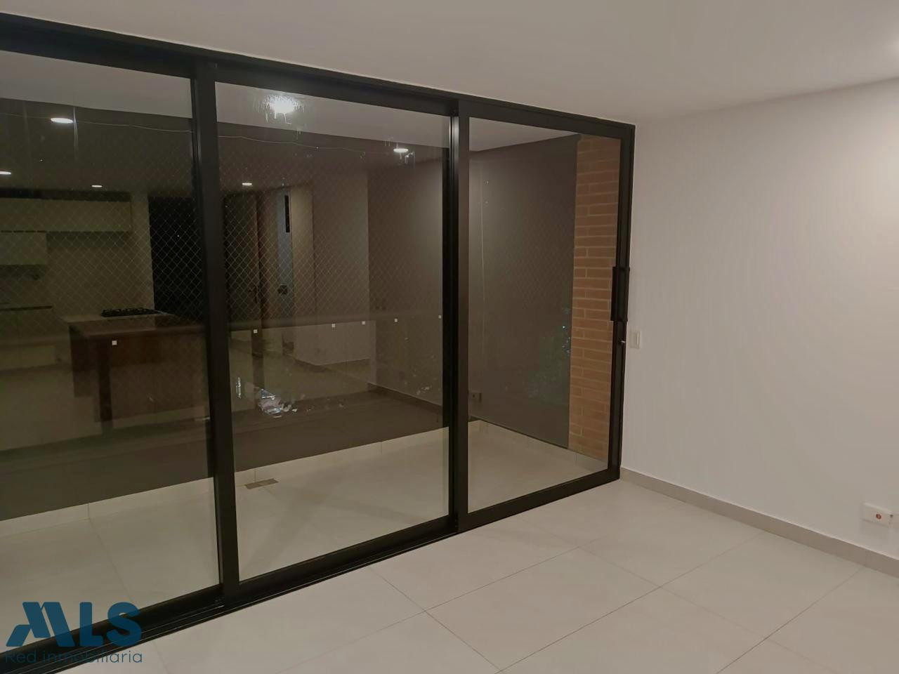Apartamento moderno, sector Cumbres. envigado - loma de cumbres