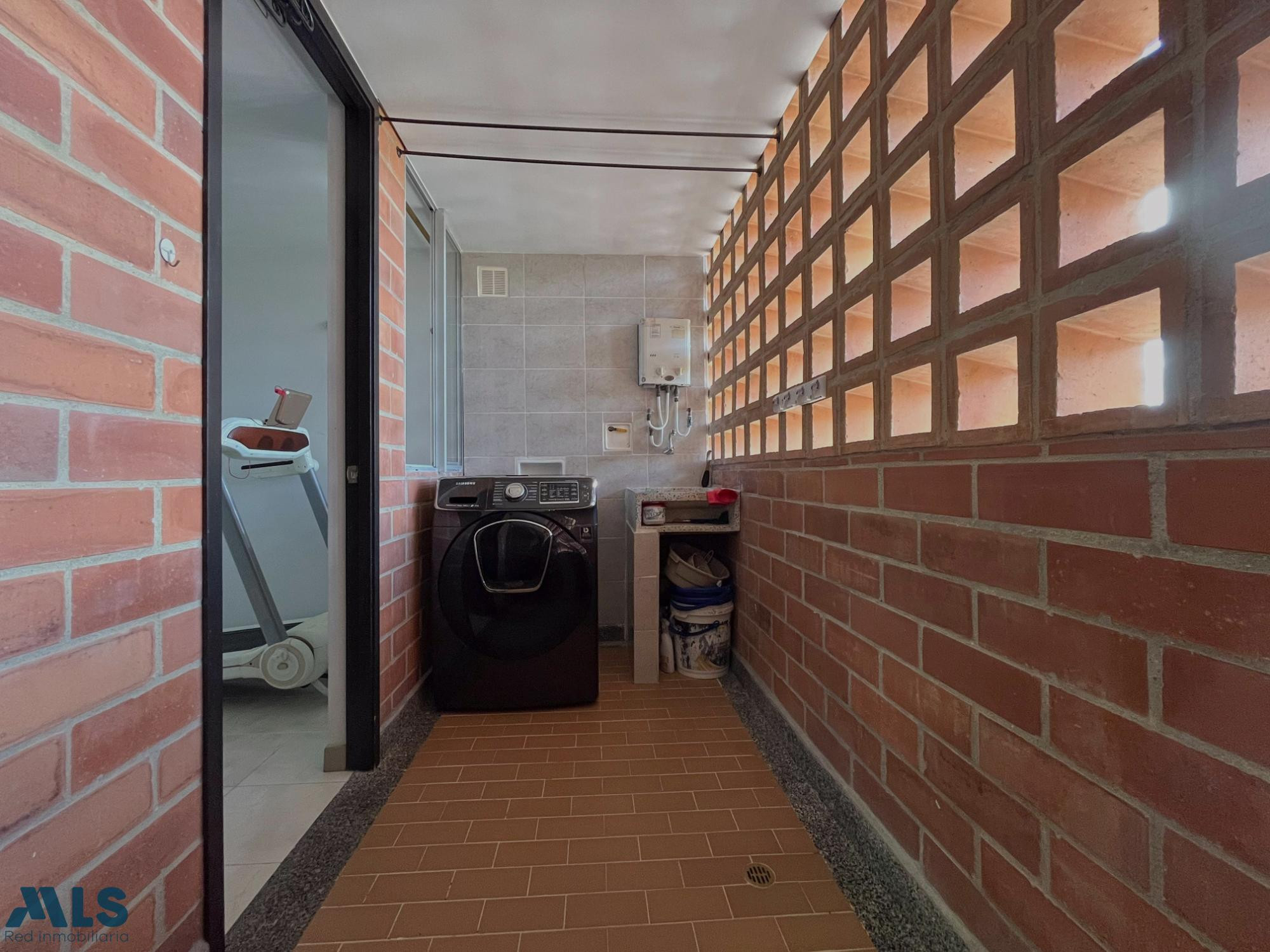 EL HOGAR DE TUS SUEÑOS TE E, APARTAMENTO IDEAL PARA VIVIR O POR INVERSION sabaneta - loma de san jose
