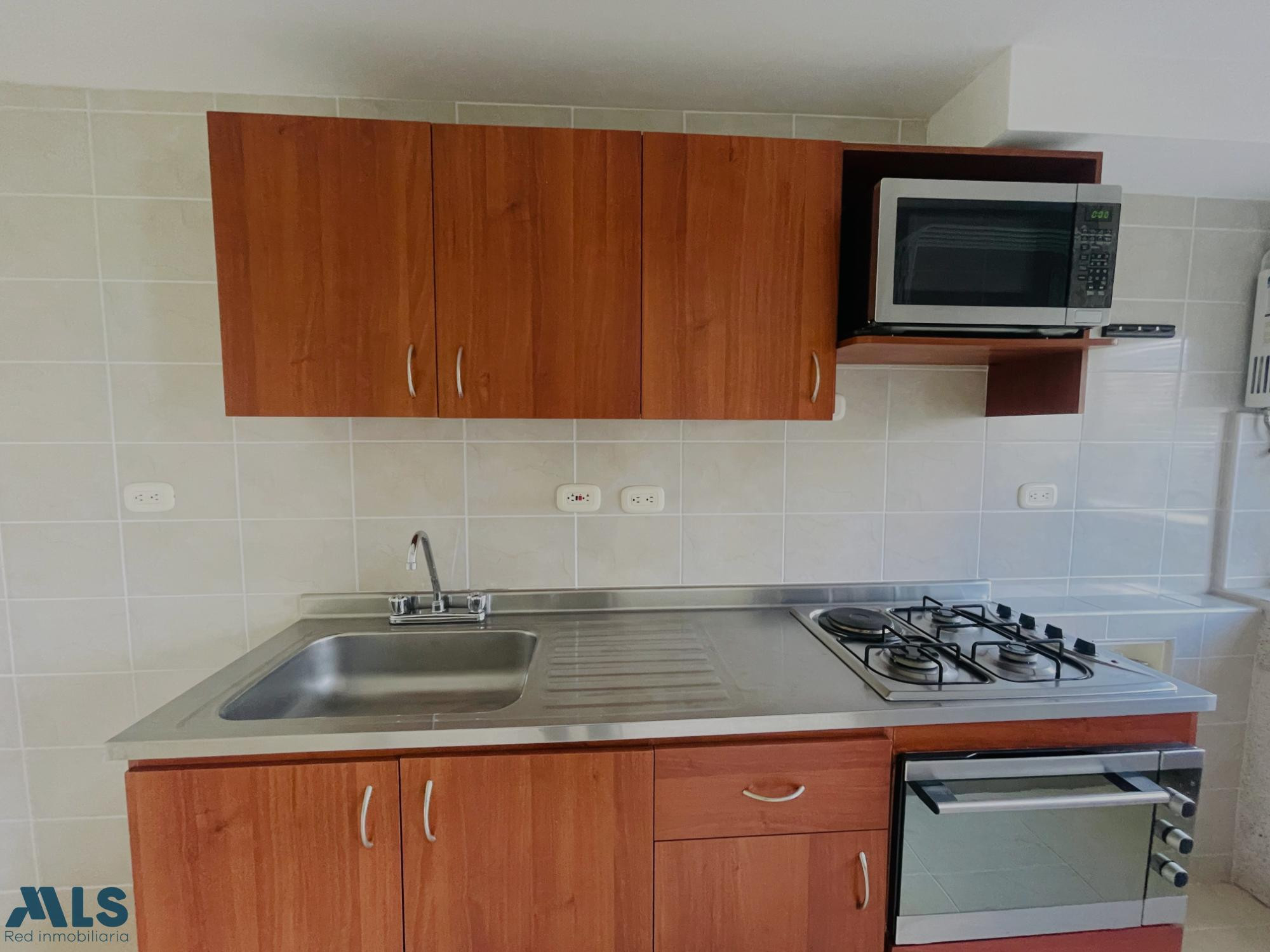 Apartamento con acabados modernos. itagui - ditaires