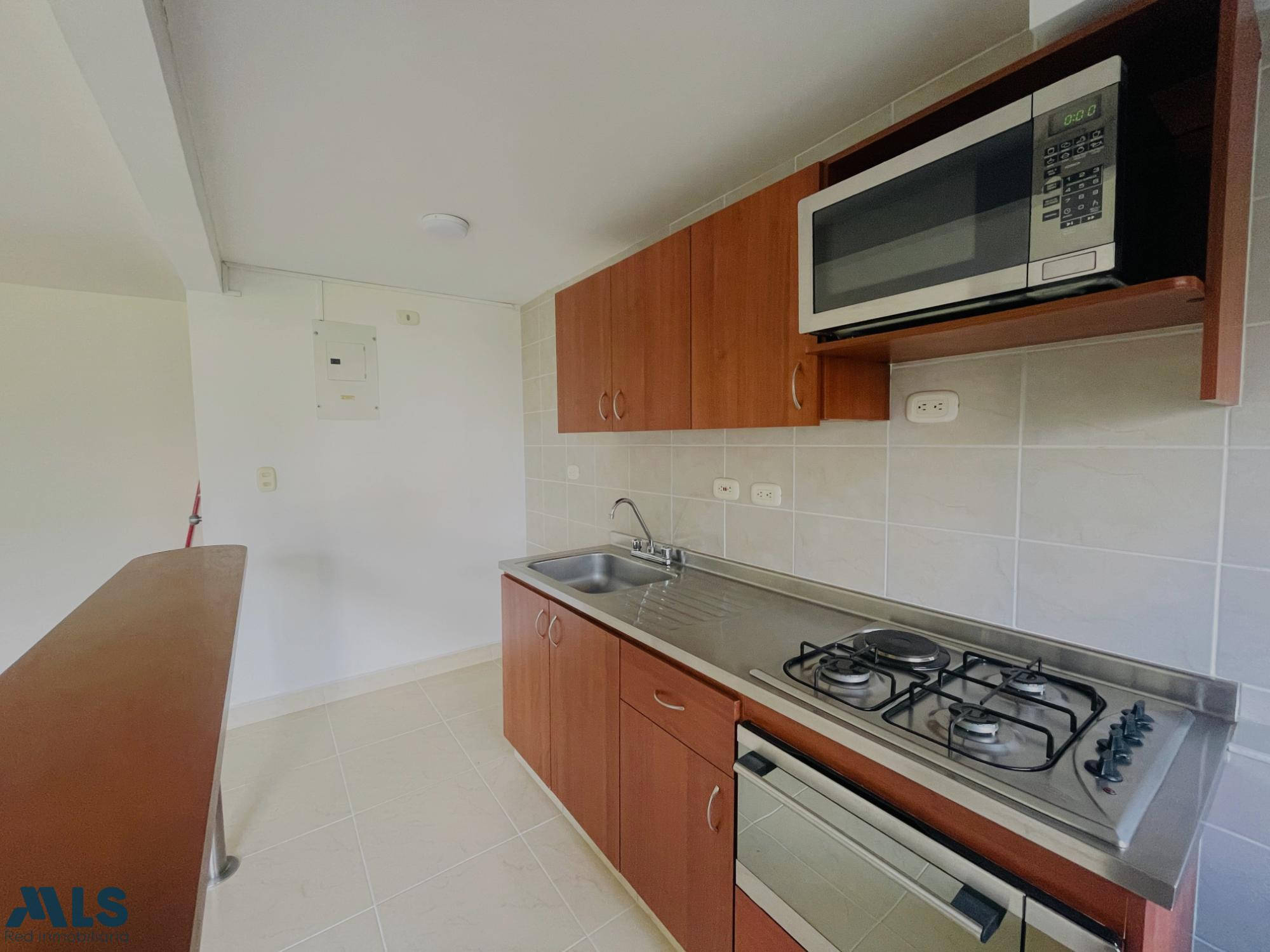 Apartamento con acabados modernos. itagui - ditaires