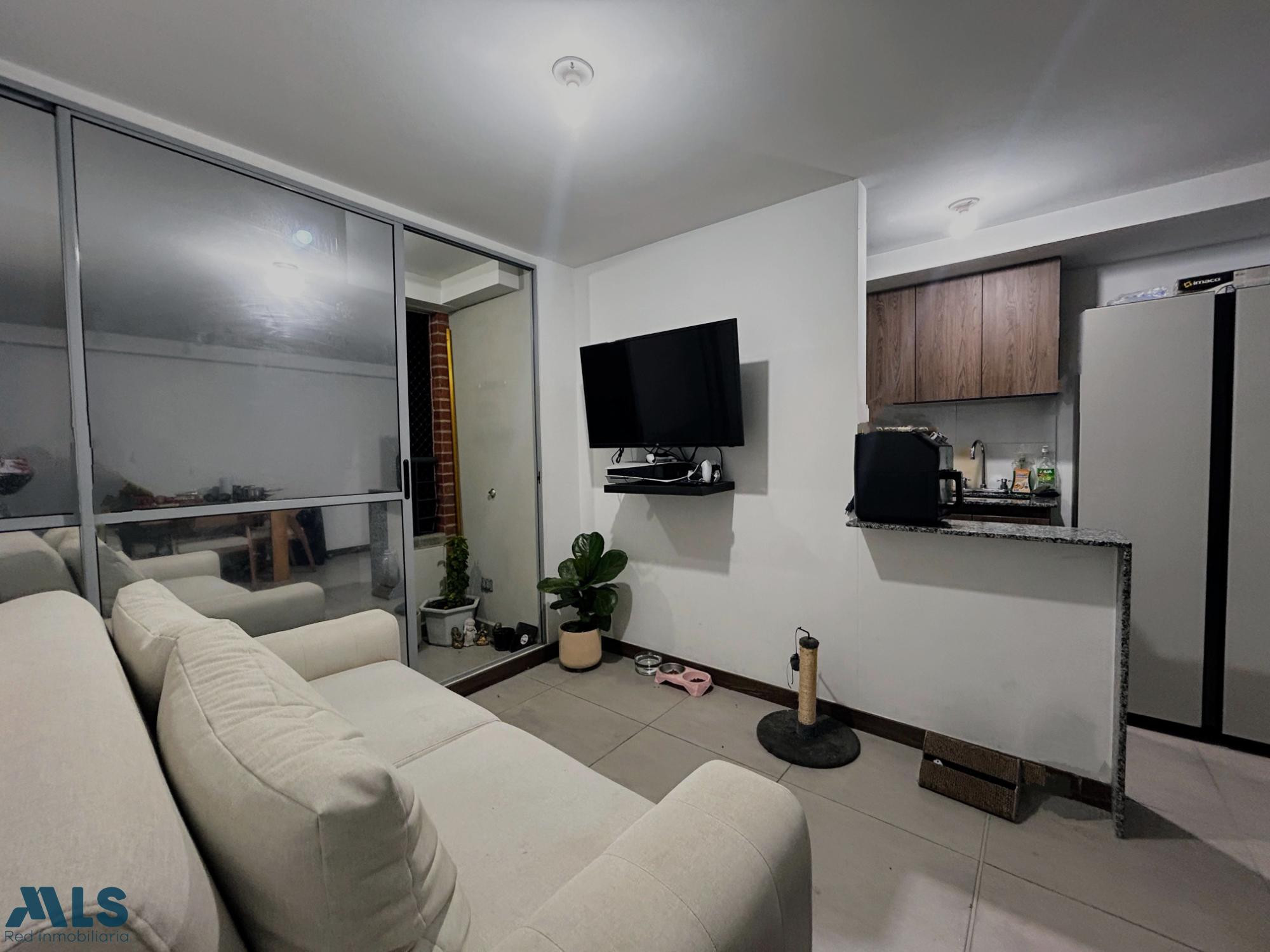 Apartamento en Unidad Cerrada bello - san jose obrero