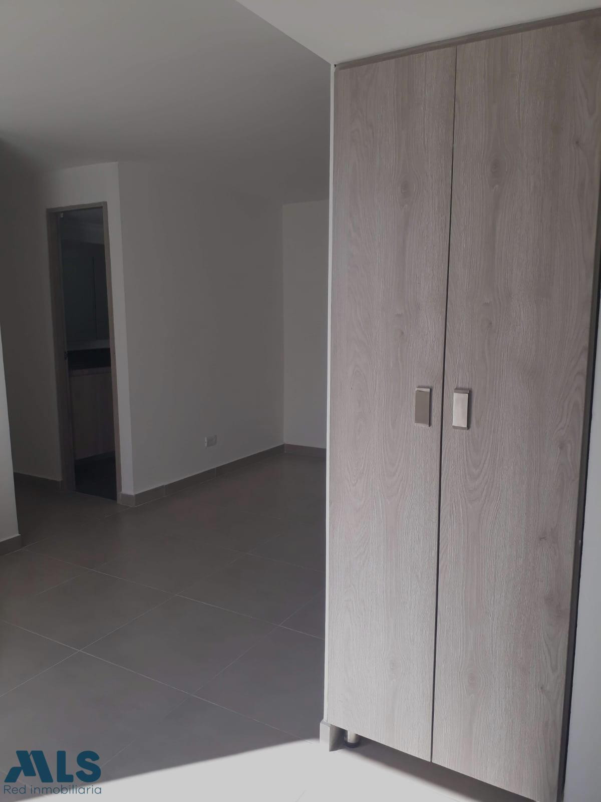 Apartamento en zona campestre con parqueadero privado envigado - la mina
