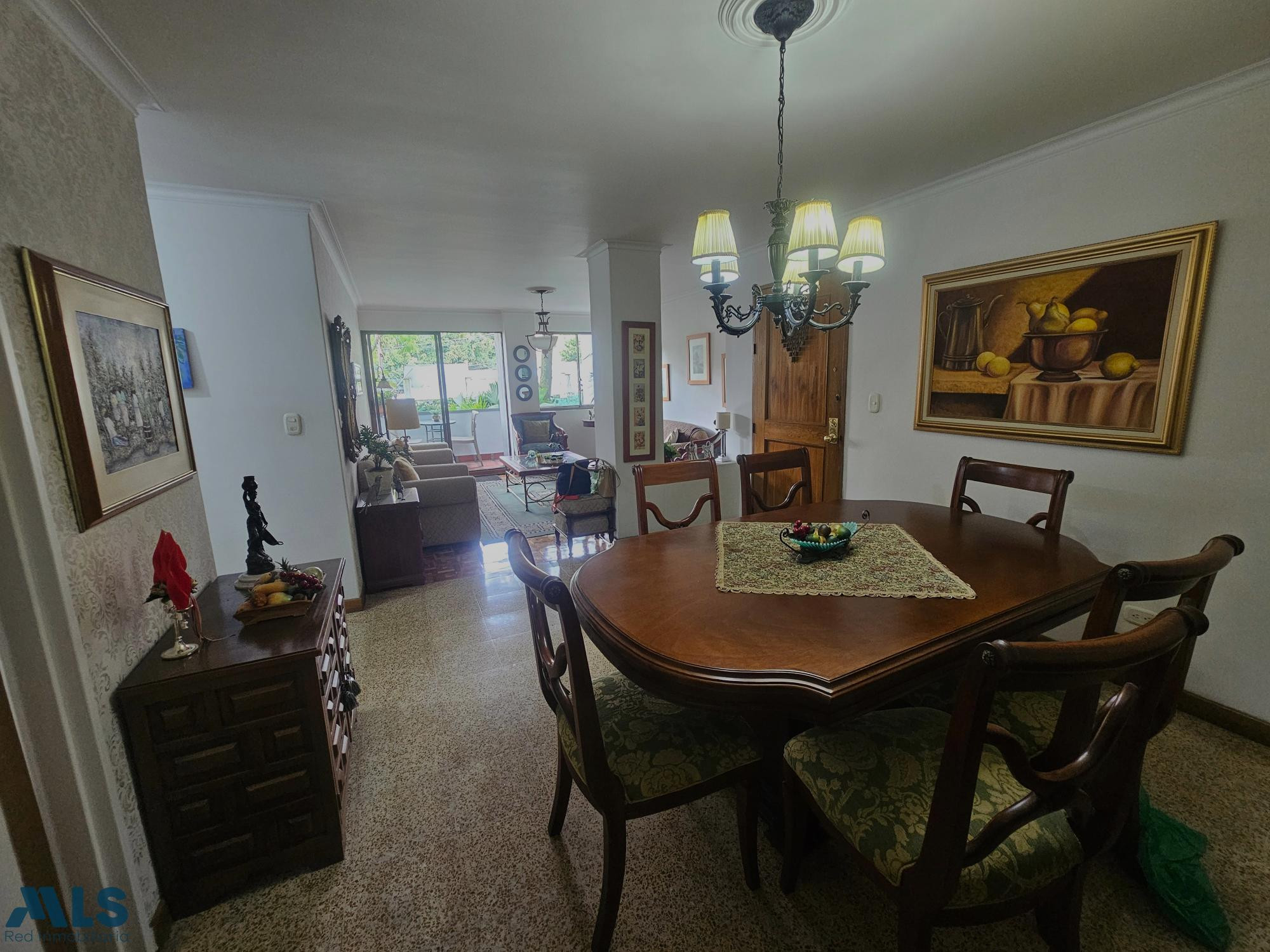 EXCELENTE UBICACION EN PARTE BAJA DEL POBLADO medellin - oviedo